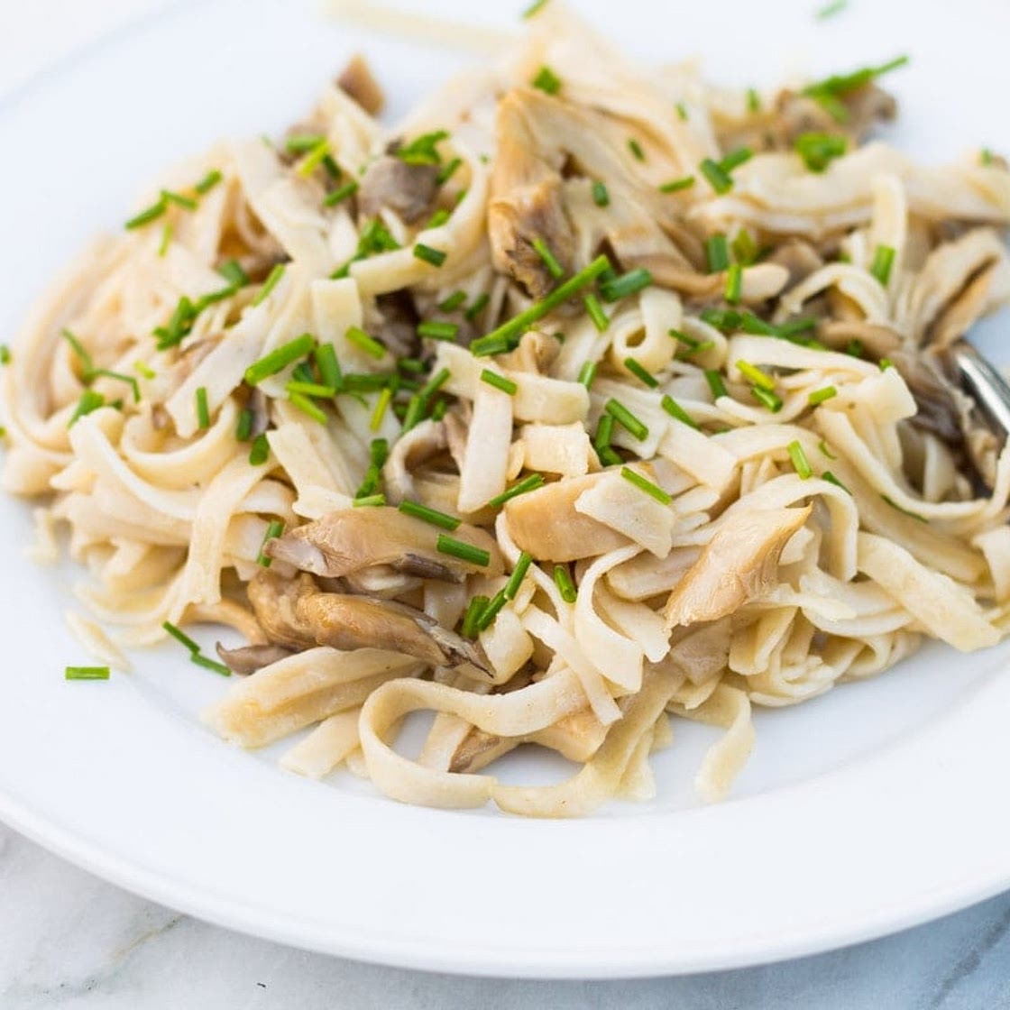 Low FODMAP Garlic Mushroom Pasta