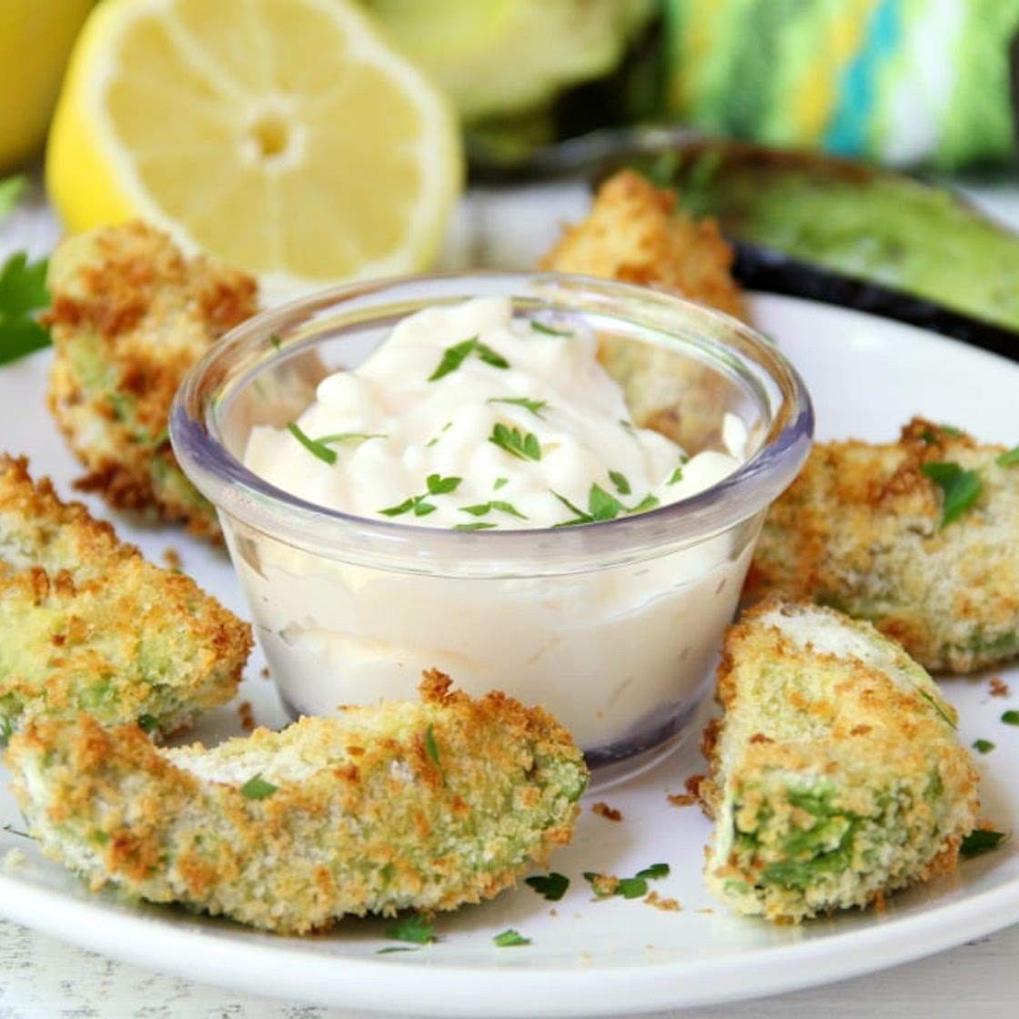 Air Fryer Avocado Wedges With Garlic Aioli Dipping Sauce