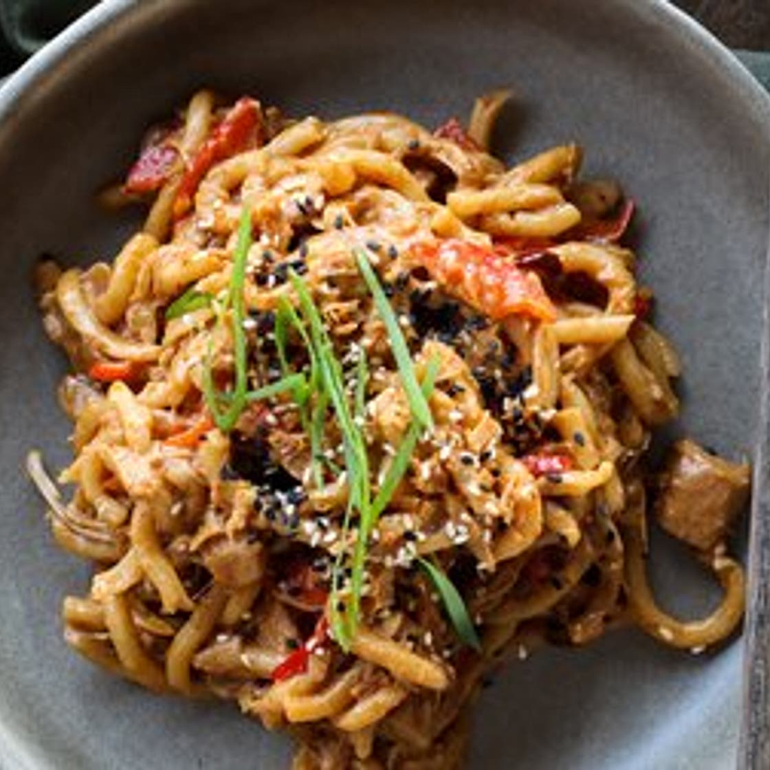 Creamy Peanut Butter Jackfruit Noodles