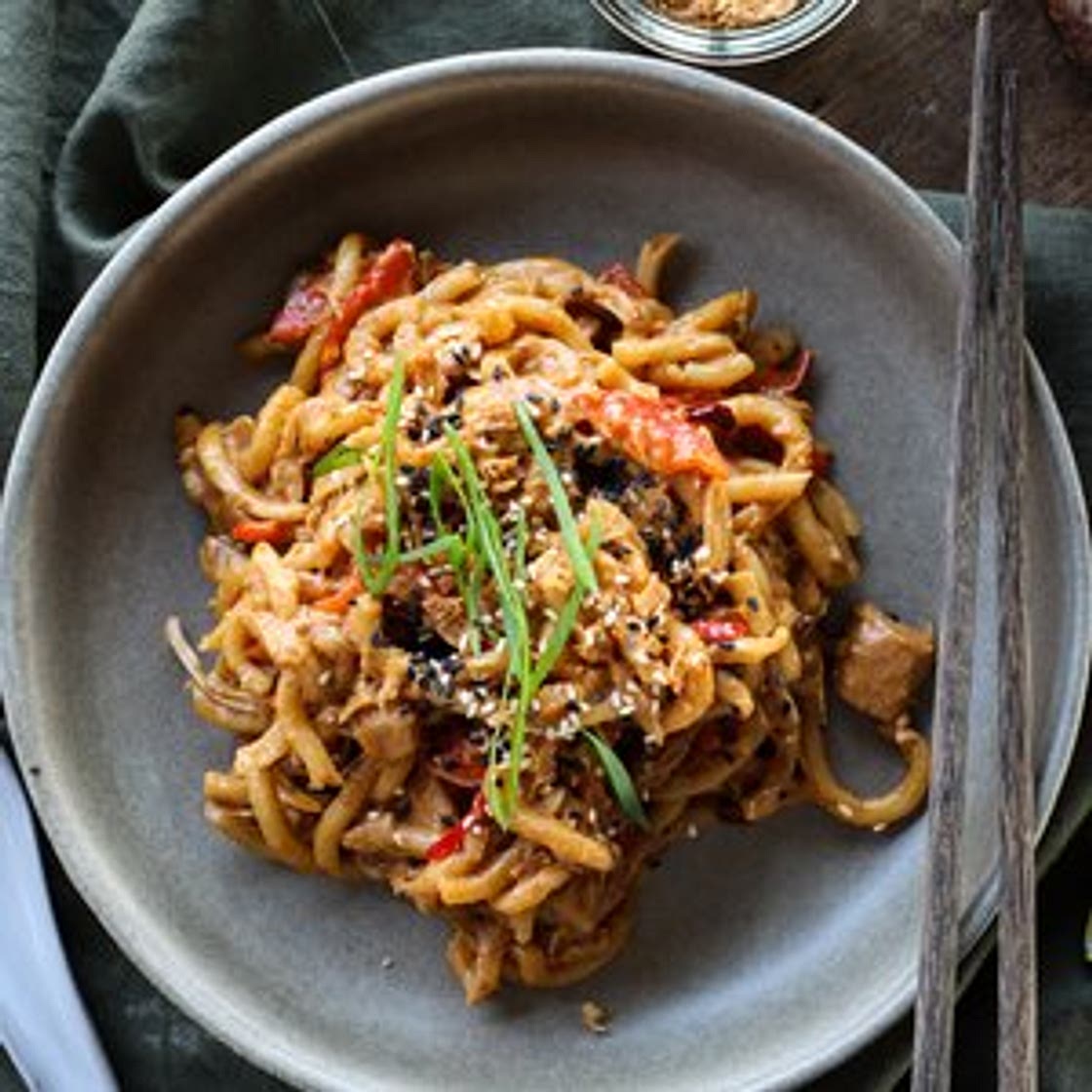 Creamy Peanut Butter Jackfruit Noodles