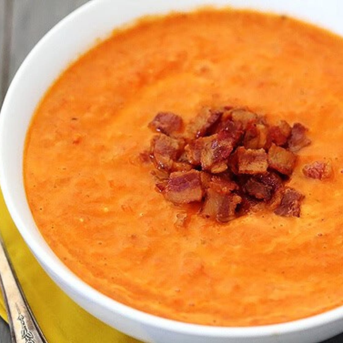 Roasted Tomato Bacon Soup