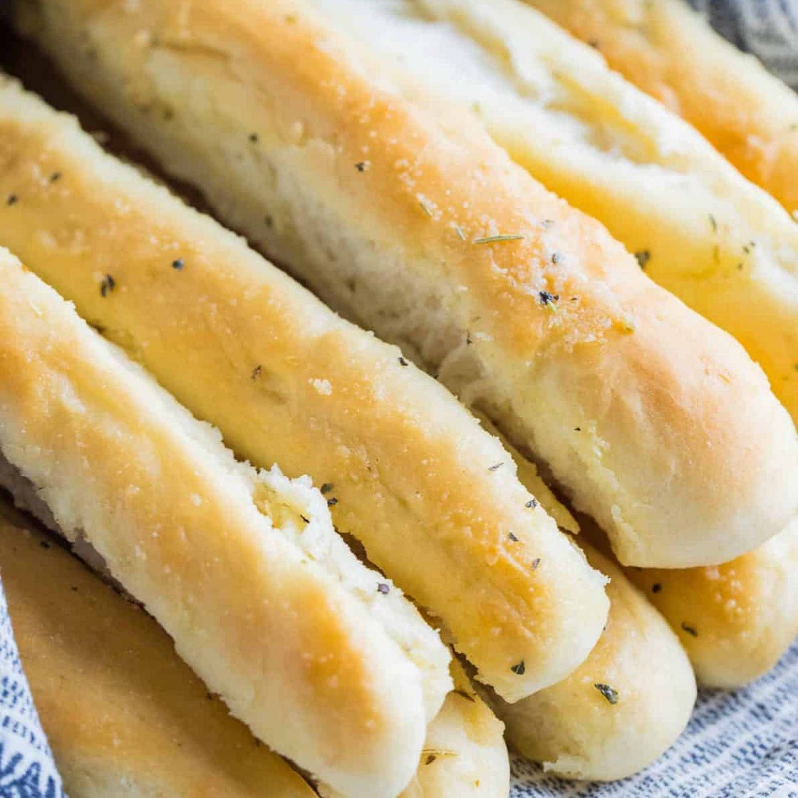 Garlic Butter Breadsticks