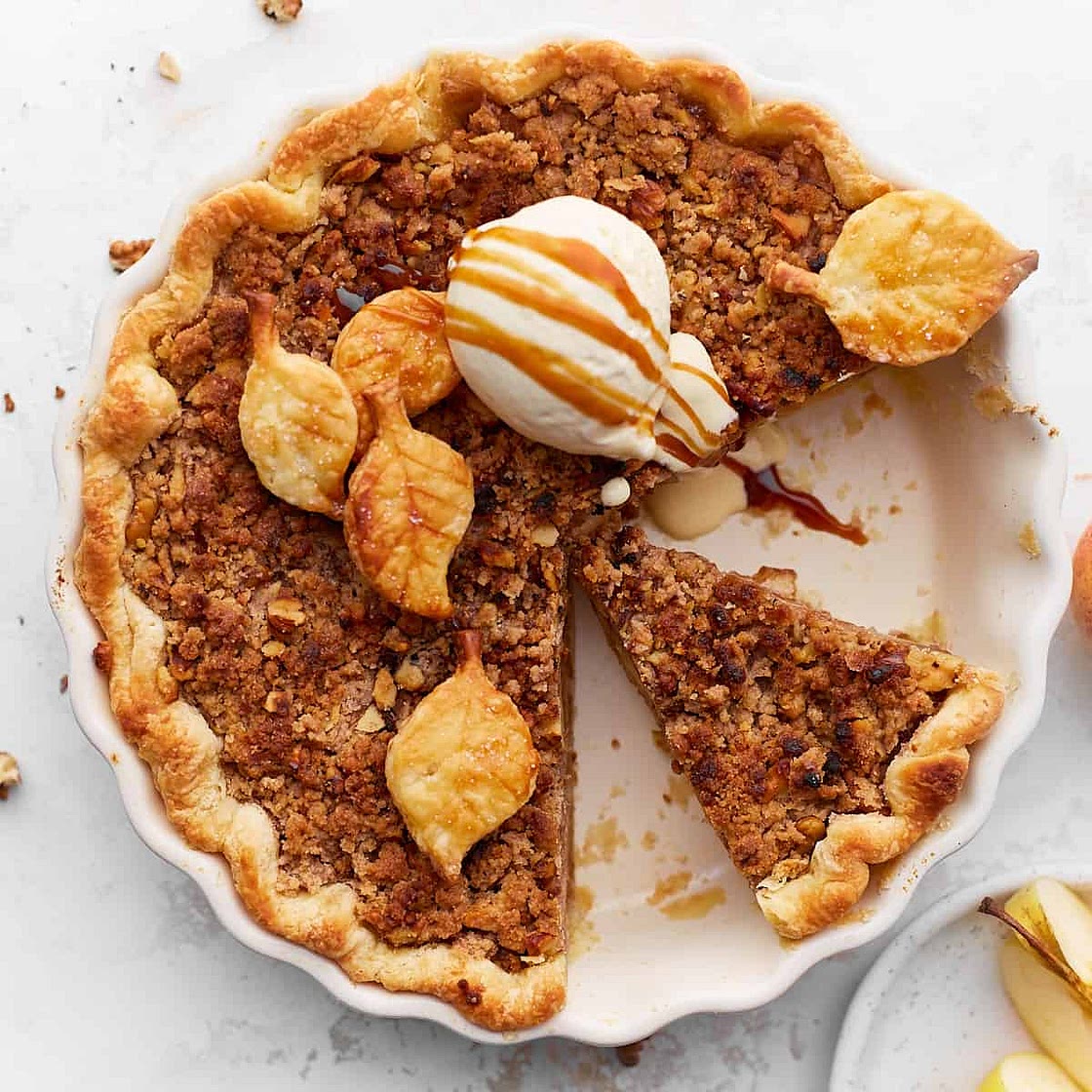 Easy Apple Walnut Crumble Pie