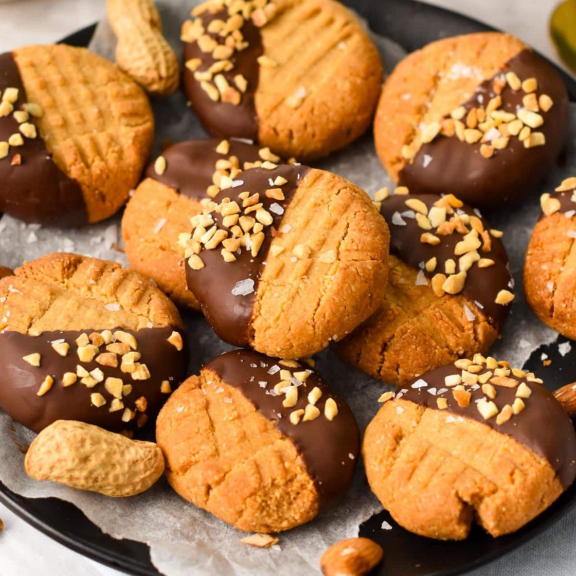 Almond Flour Peanut Butter Cookies