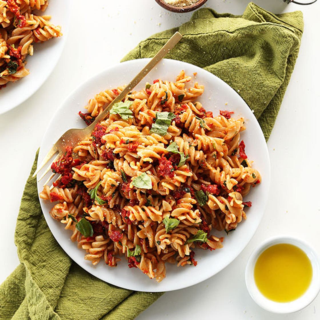 Sun-Dried Tomato Pesto Pasta (V + GF)
