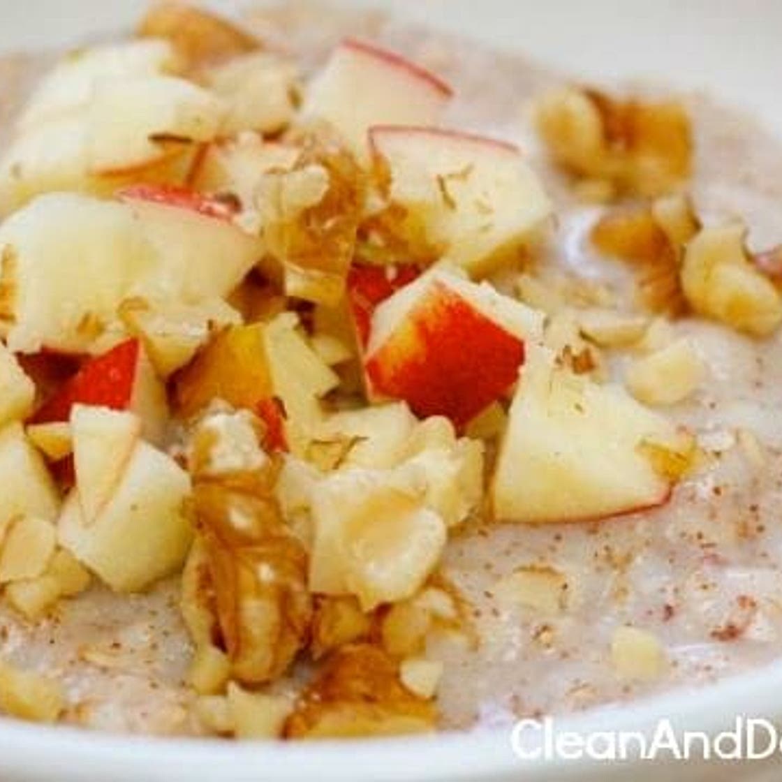 Clean Eating Apple Pie Oatmeal