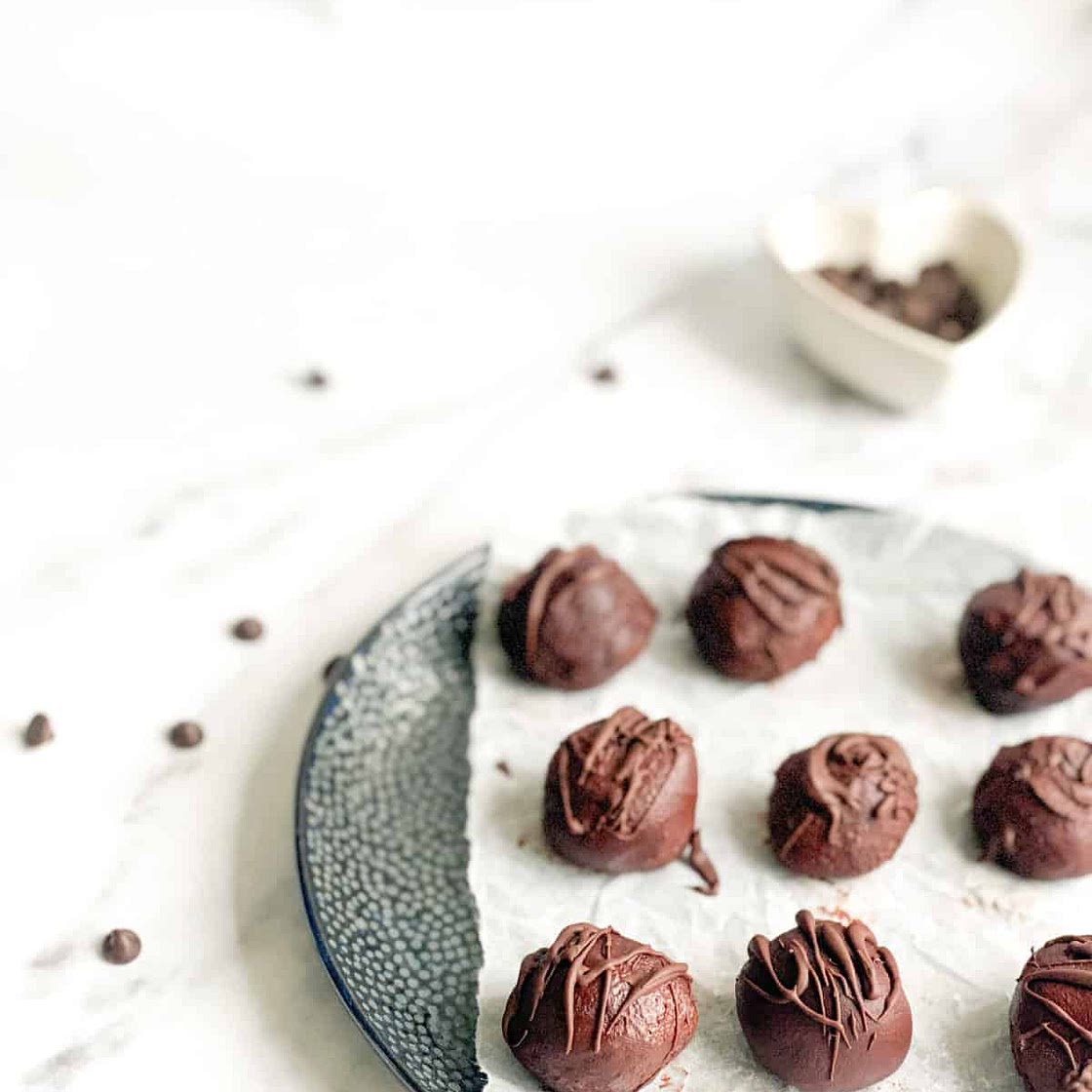 30 Calorie Brownie Truffles