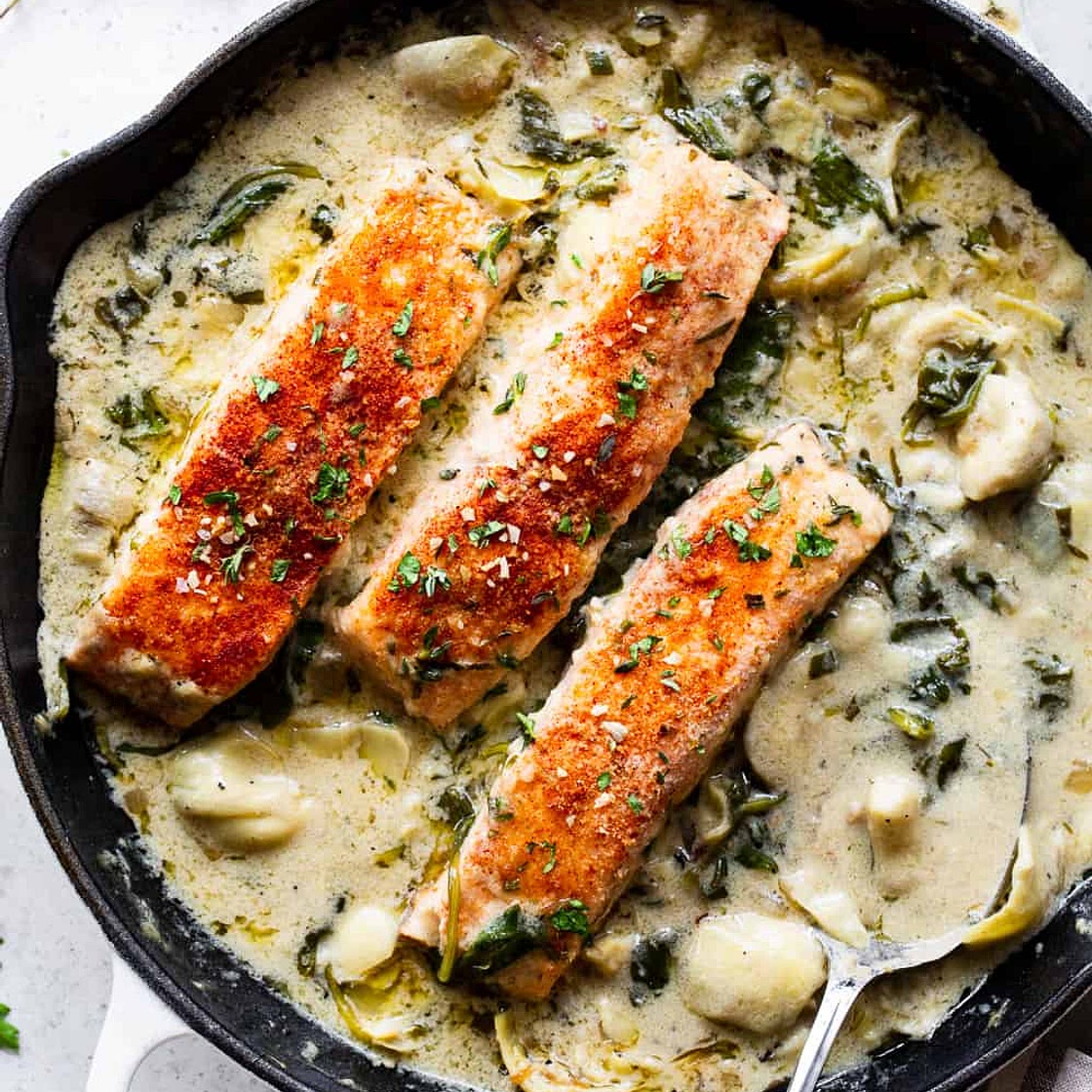 One-Skillet Salmon with Creamy Spinach Artichoke Sauce {Whole30, Keto}