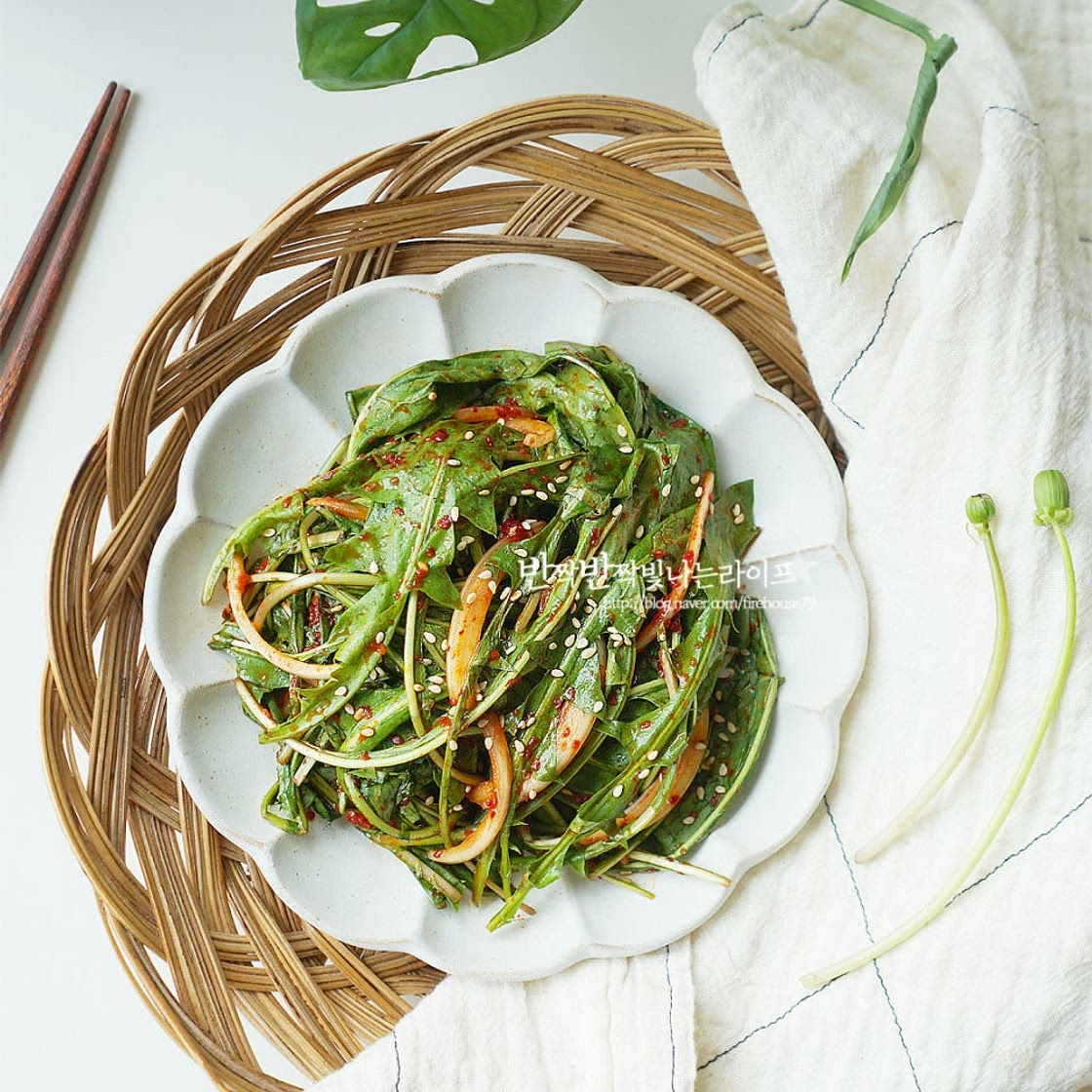 민들레무침 민들레잎 민들레 나물 요리