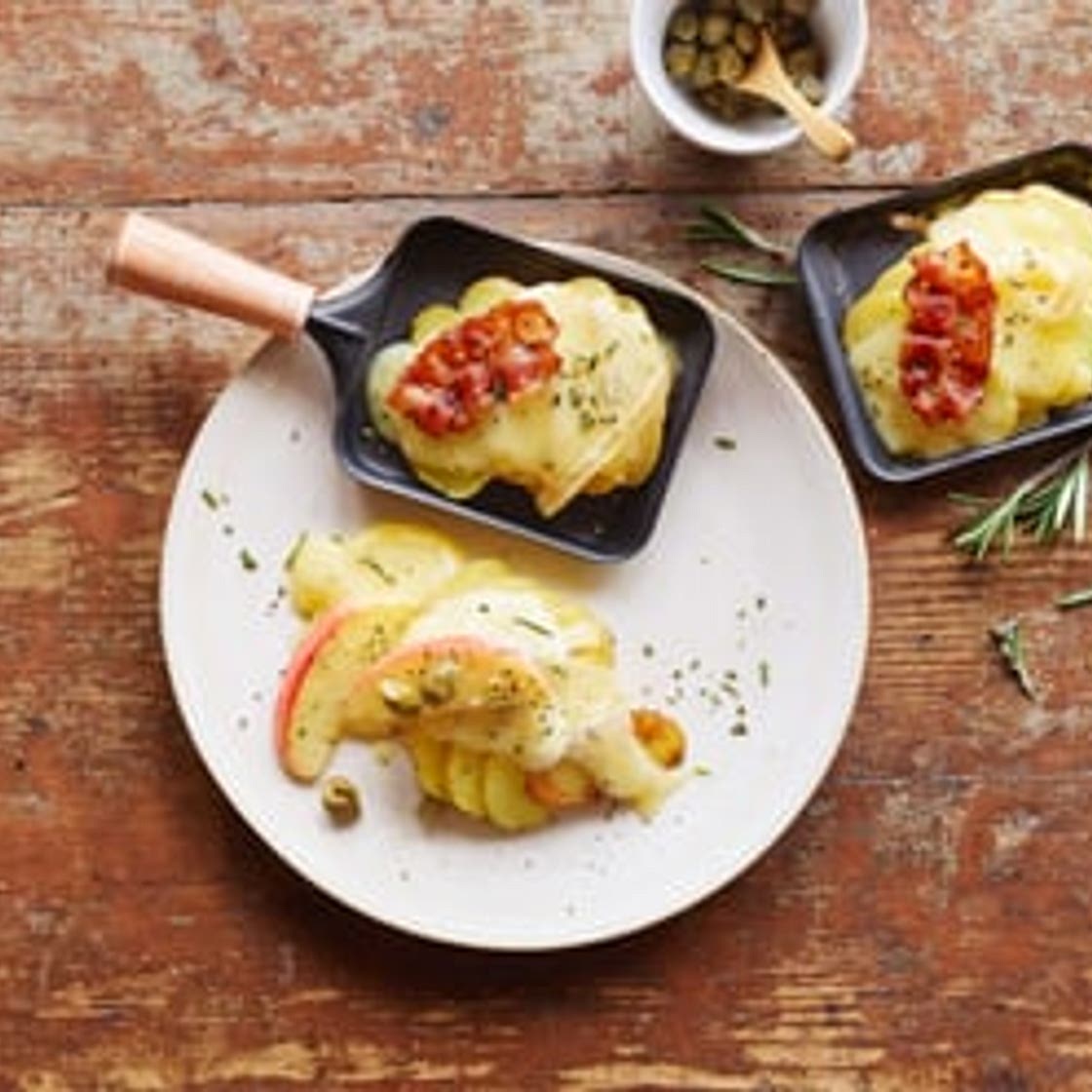 Raclette-Pfännchen mit Apfel