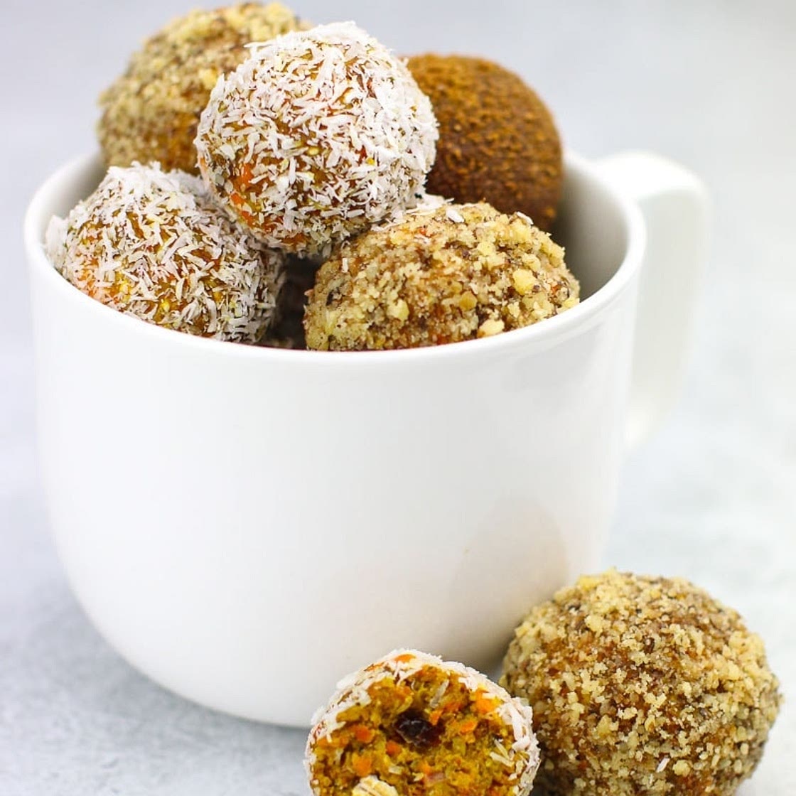 No-Bake Carrot Cake Bites