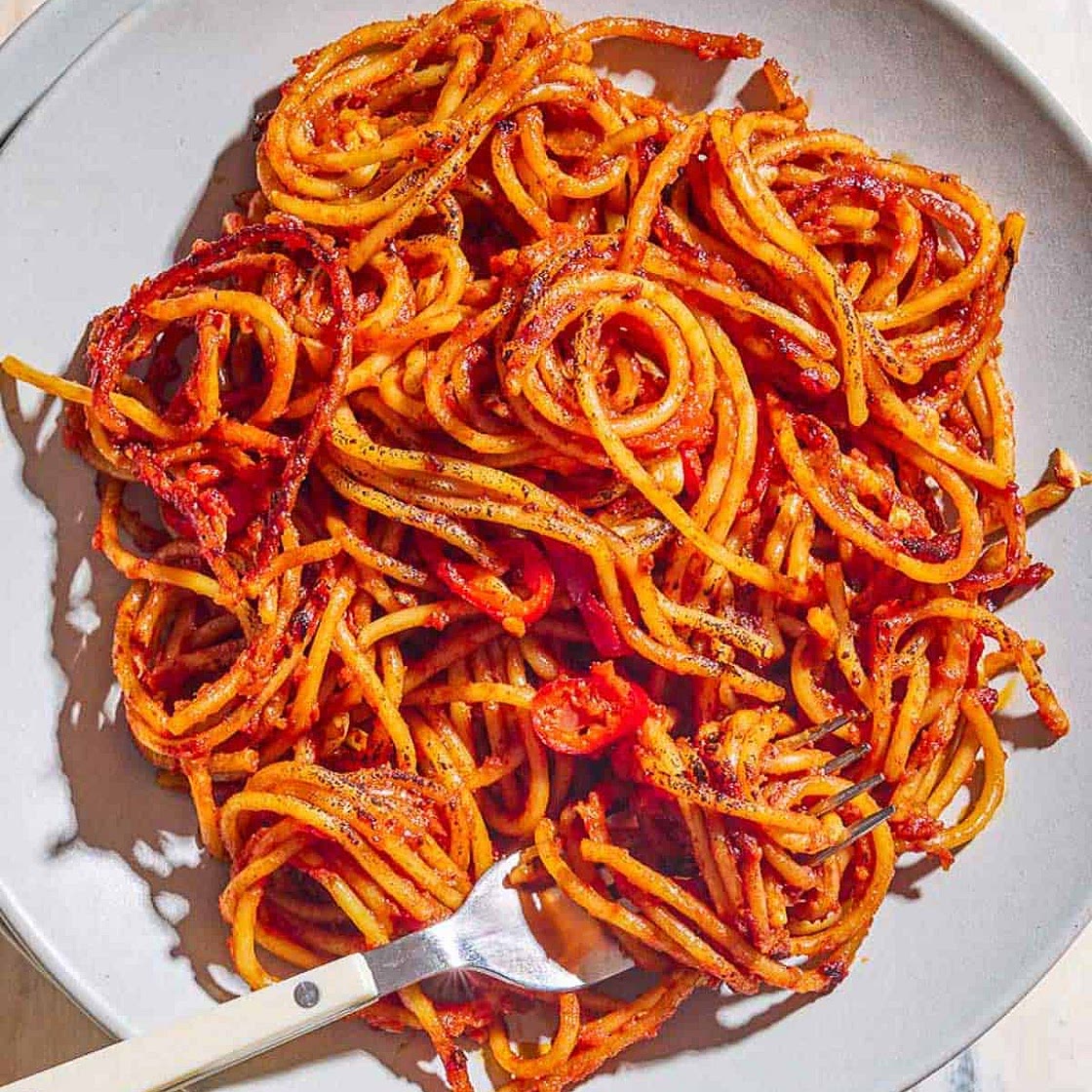 Spaghetti all'Assassina (Spicy Charred Pasta)