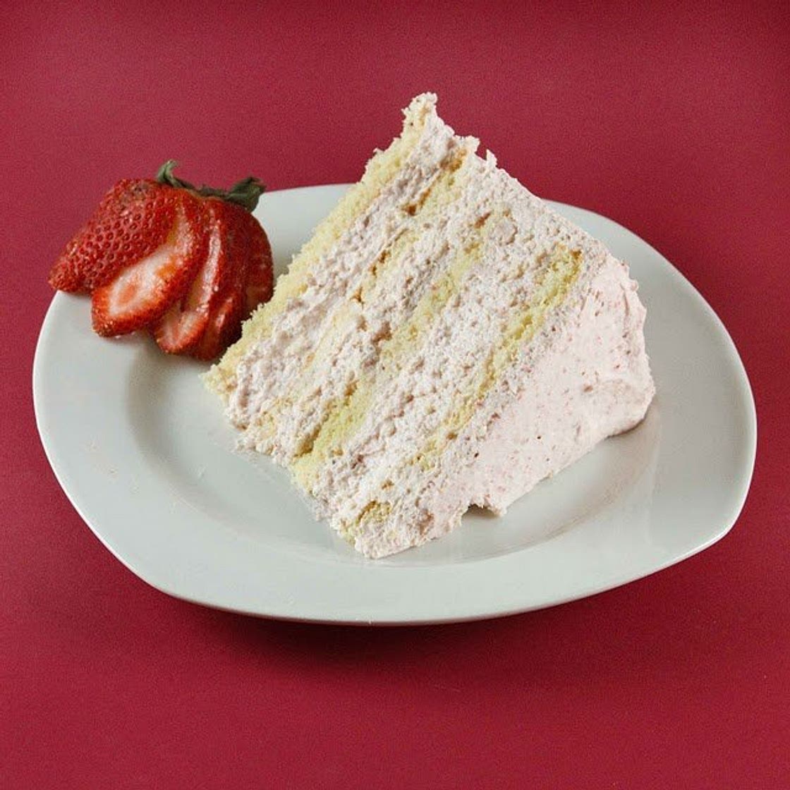 Italian Strawberry Cream Cake