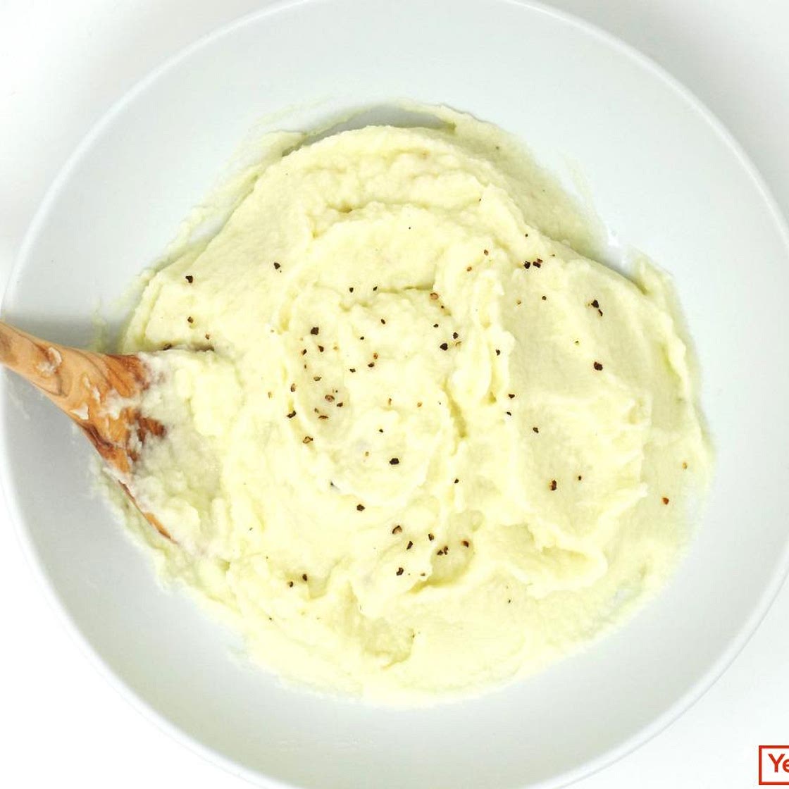 Garlic Buttery Mashed Cauliflower