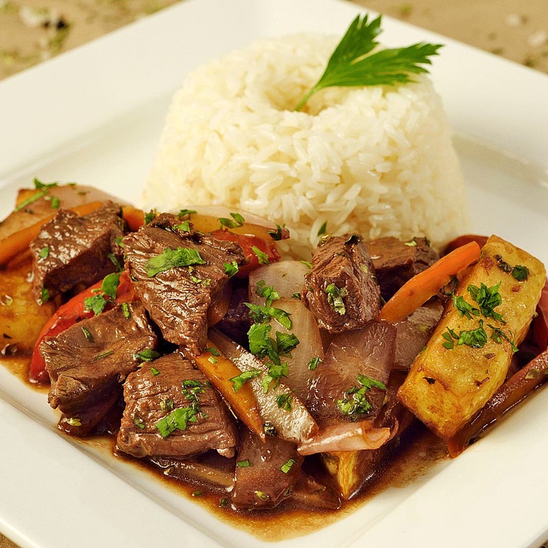 Lomo saltado