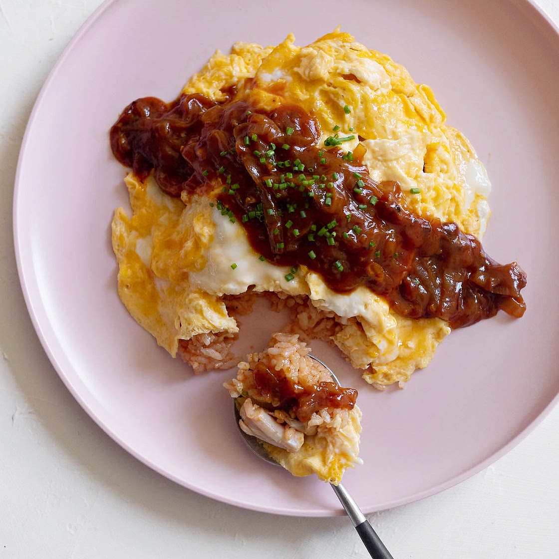 Melty Omurice with Demi-Glace Sauce / とろとろデミグラスソースオムライス