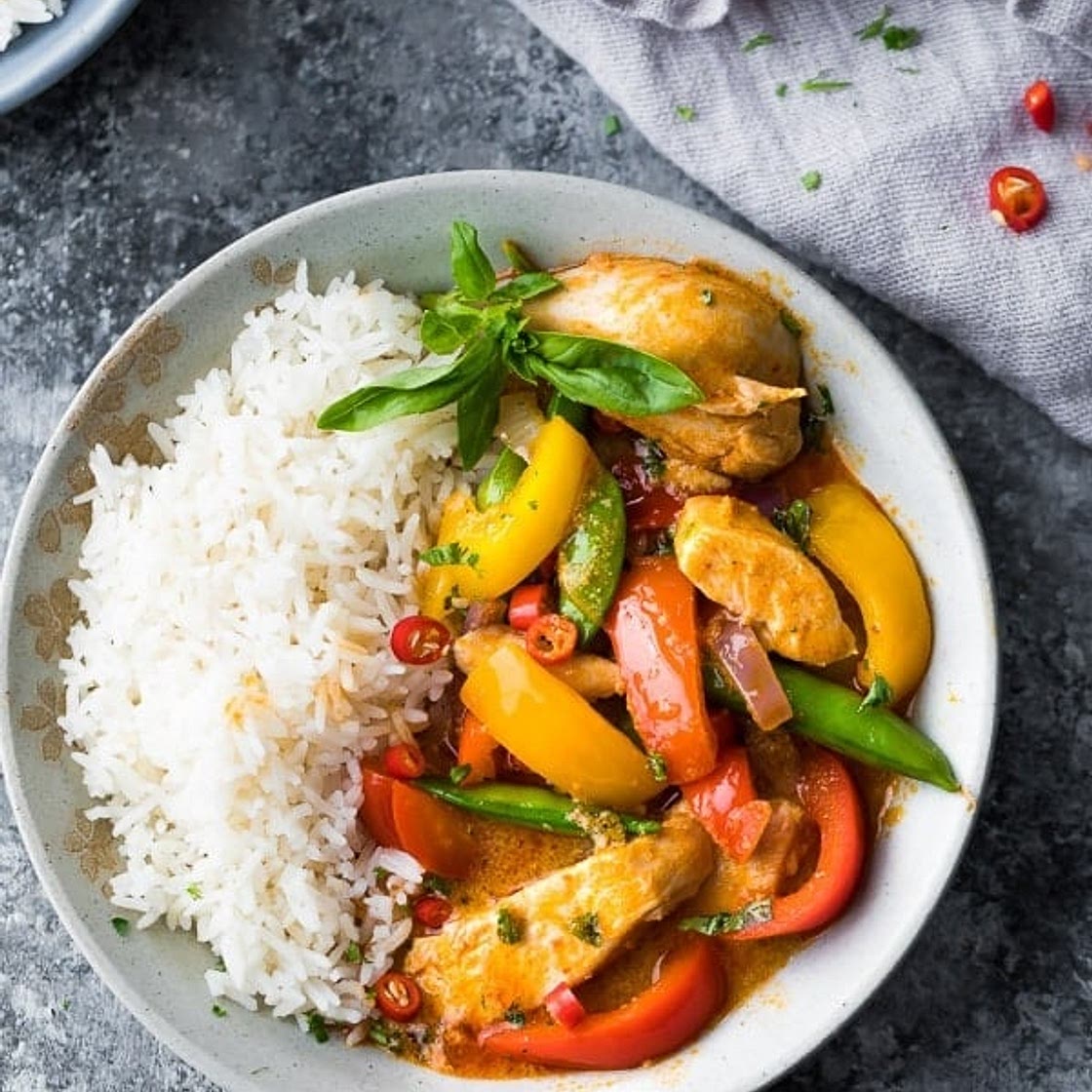 Spicy Instant Pot Thai Chicken Curry