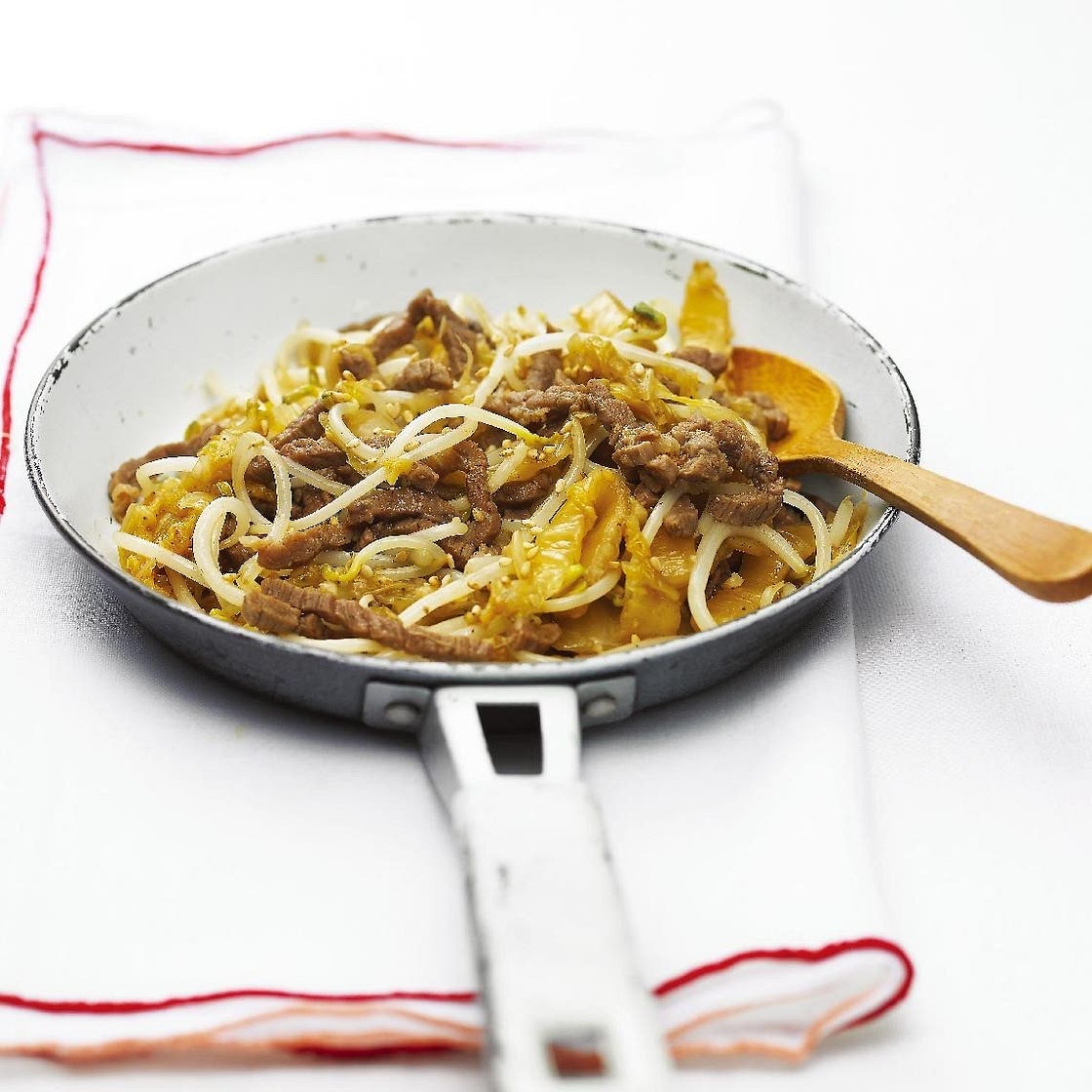 김치숙주쇠고기볶음 만드는 법