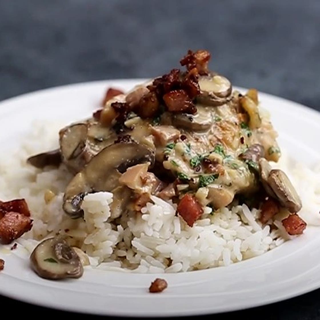 Creamy Balsamic Mushroom Bacon Chicken Recipe