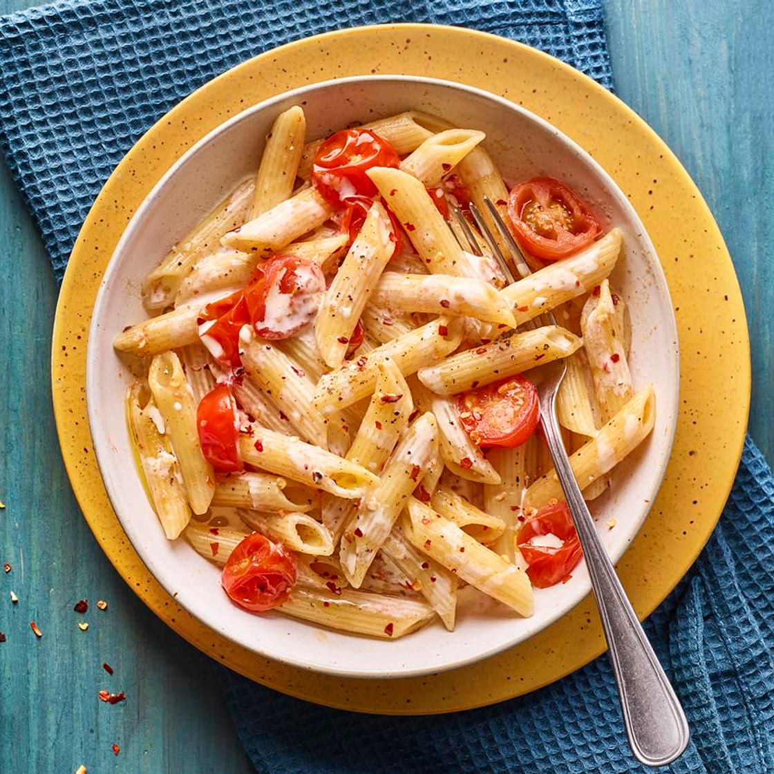 Microwave creamy fresh tomato pasta