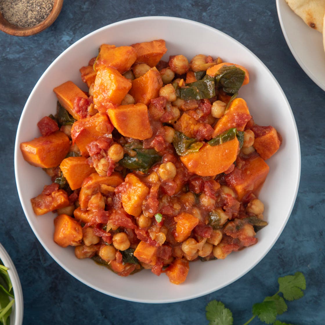 Sweet Potato Curry With Spinach and Chickpeas