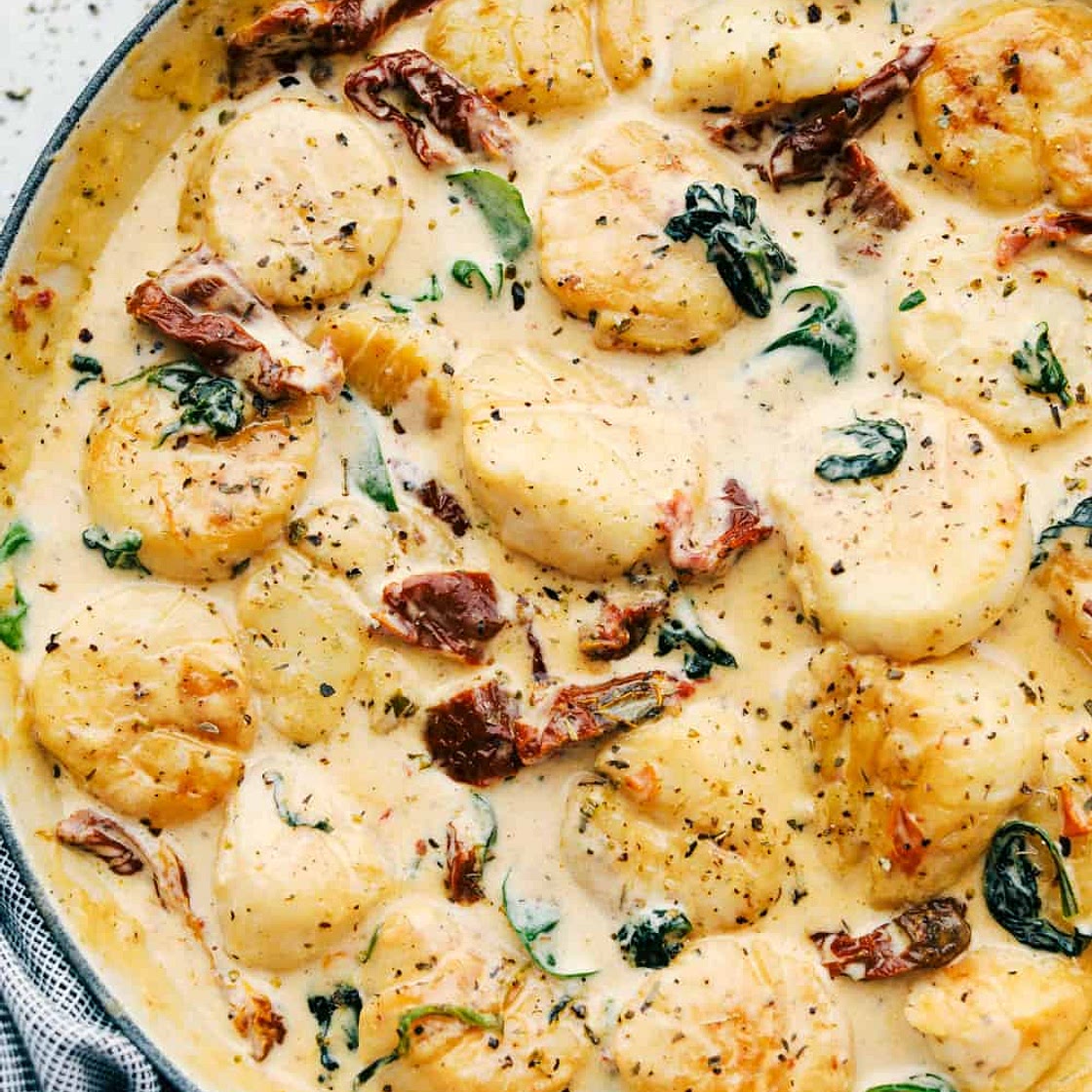 Creamy Tuscan Garlic Scallops