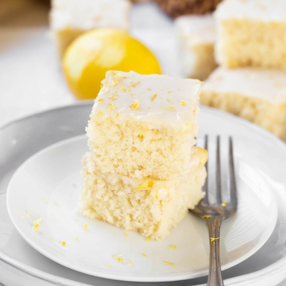 Easy Vegan Lemon Cake