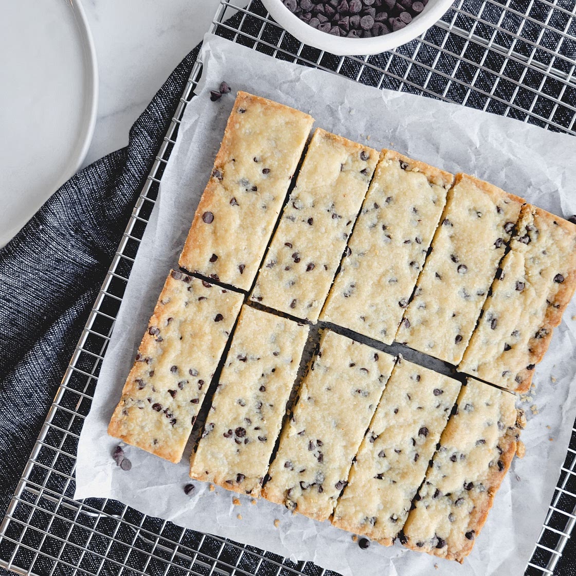 Mini Chocolate Chip Shortbread Bars