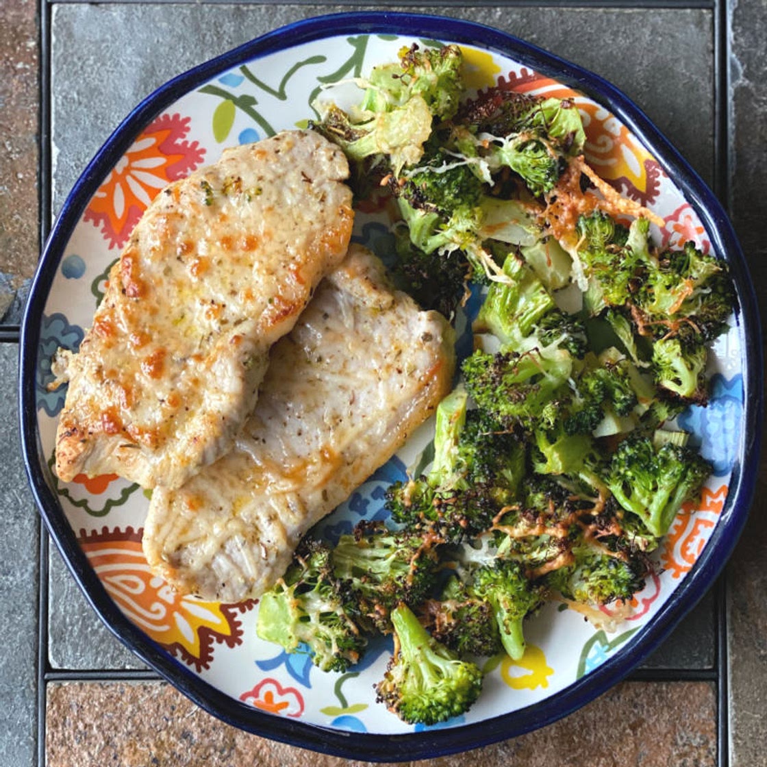 Broiled Parmesan Pork Chops & Broccoli