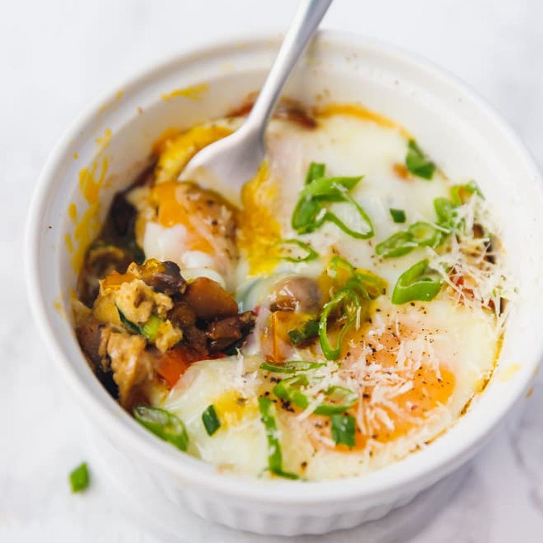 Baked Eggs In Ramekins With Mushrooms, Peppers And Green Onions