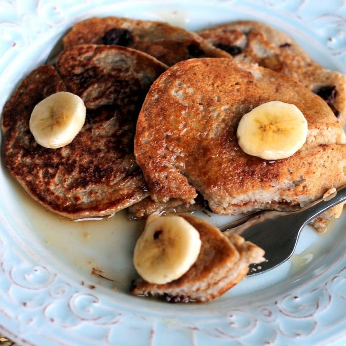 Oatmeal Chocolate Chip Banana Pancakes {healthy, vegan + gluten-free}