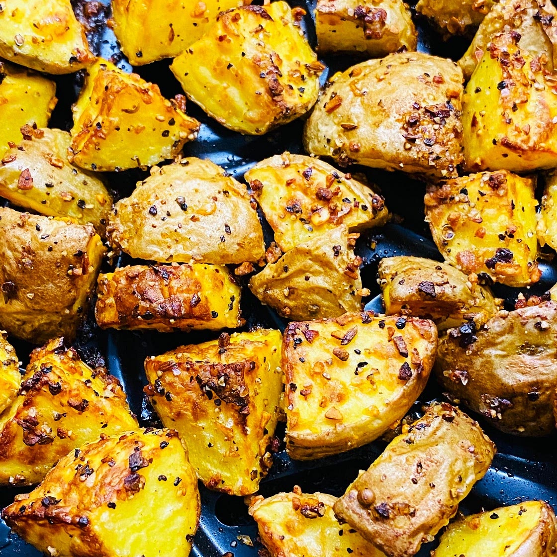 Air Fryer Steakhouse Potatoes