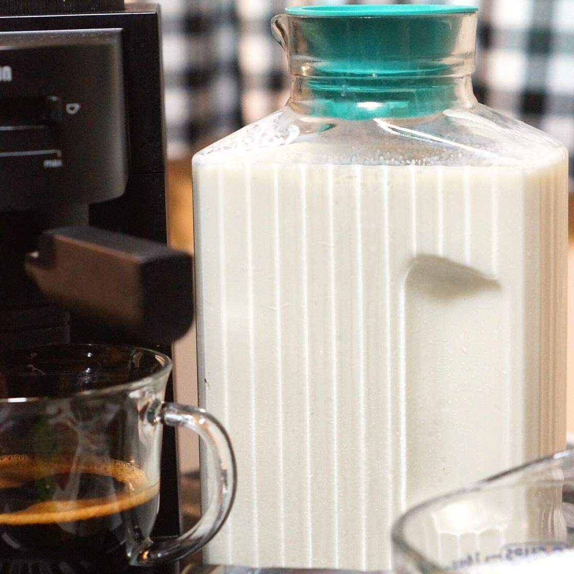 Sweet Cream Homemade Coffee Creamer Recipe