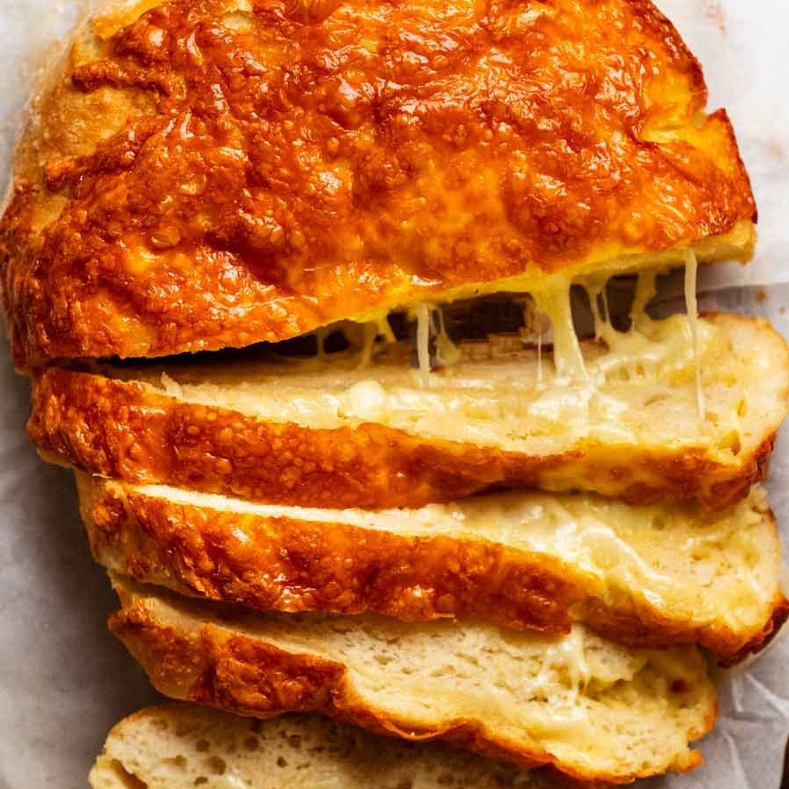 Cheese bread (no knead!)