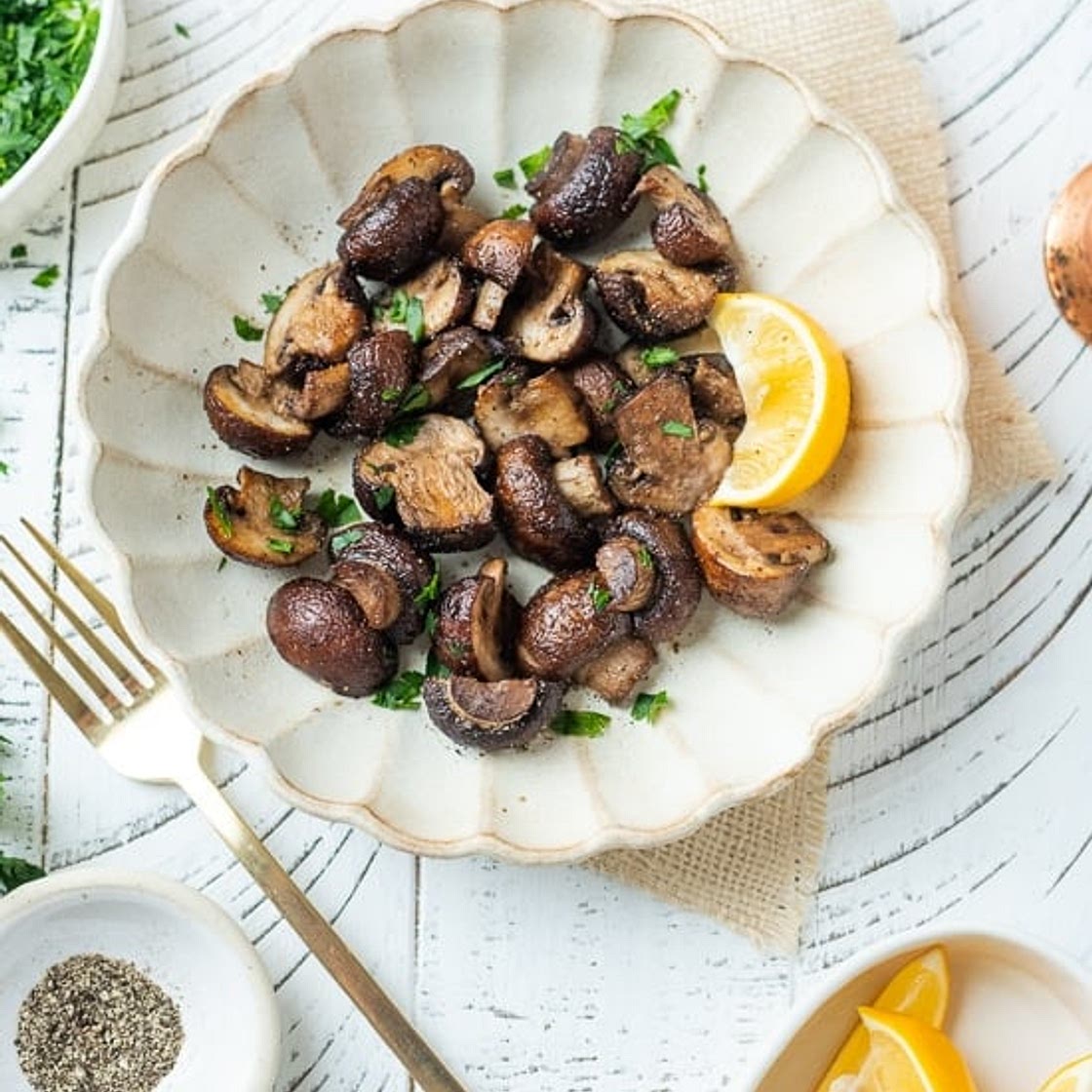 Easy Air Fryer Mushrooms