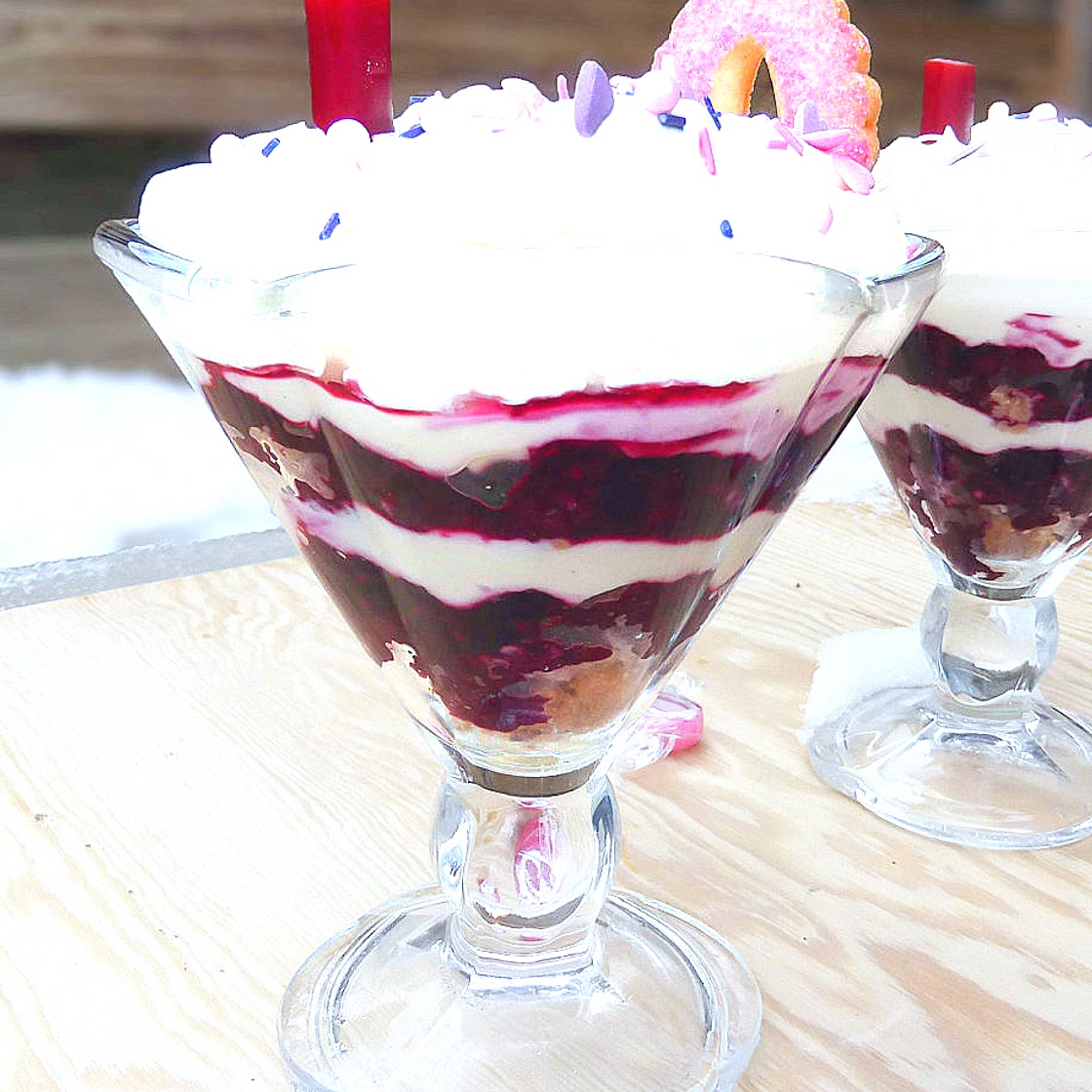 Berry Cheesecake Trifle