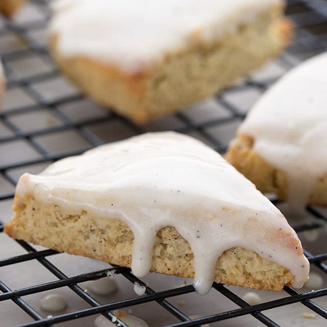 Mini Vanilla Bean Scones