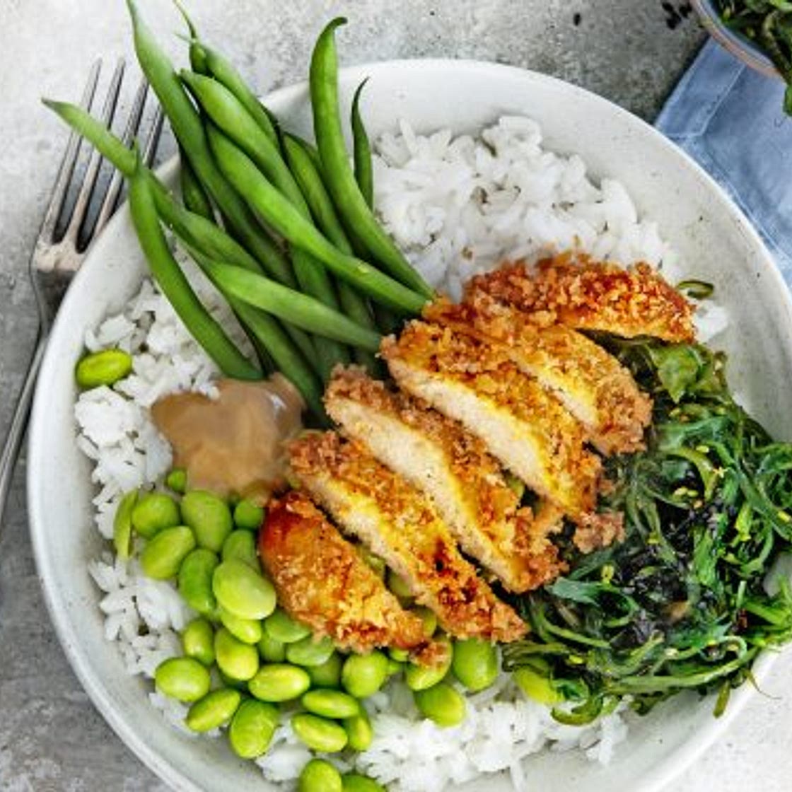 vega-kipbowl (katsu) met soja-gembermayo