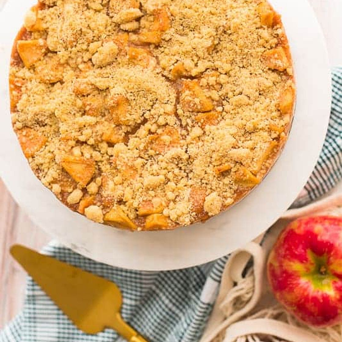 Apple Streusel Cheesecake