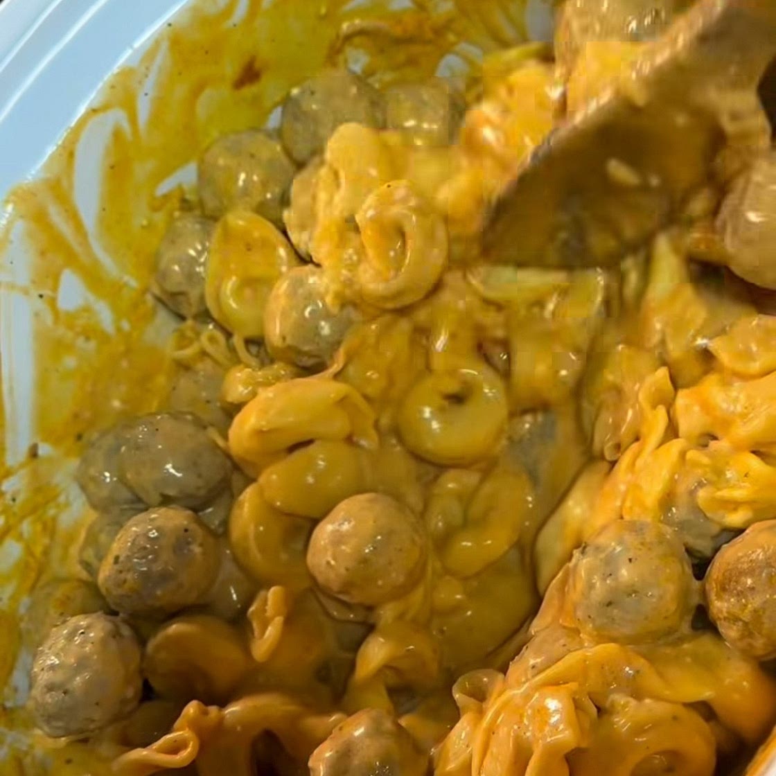 Crockpot Meatball Tortellini w/wing sauce