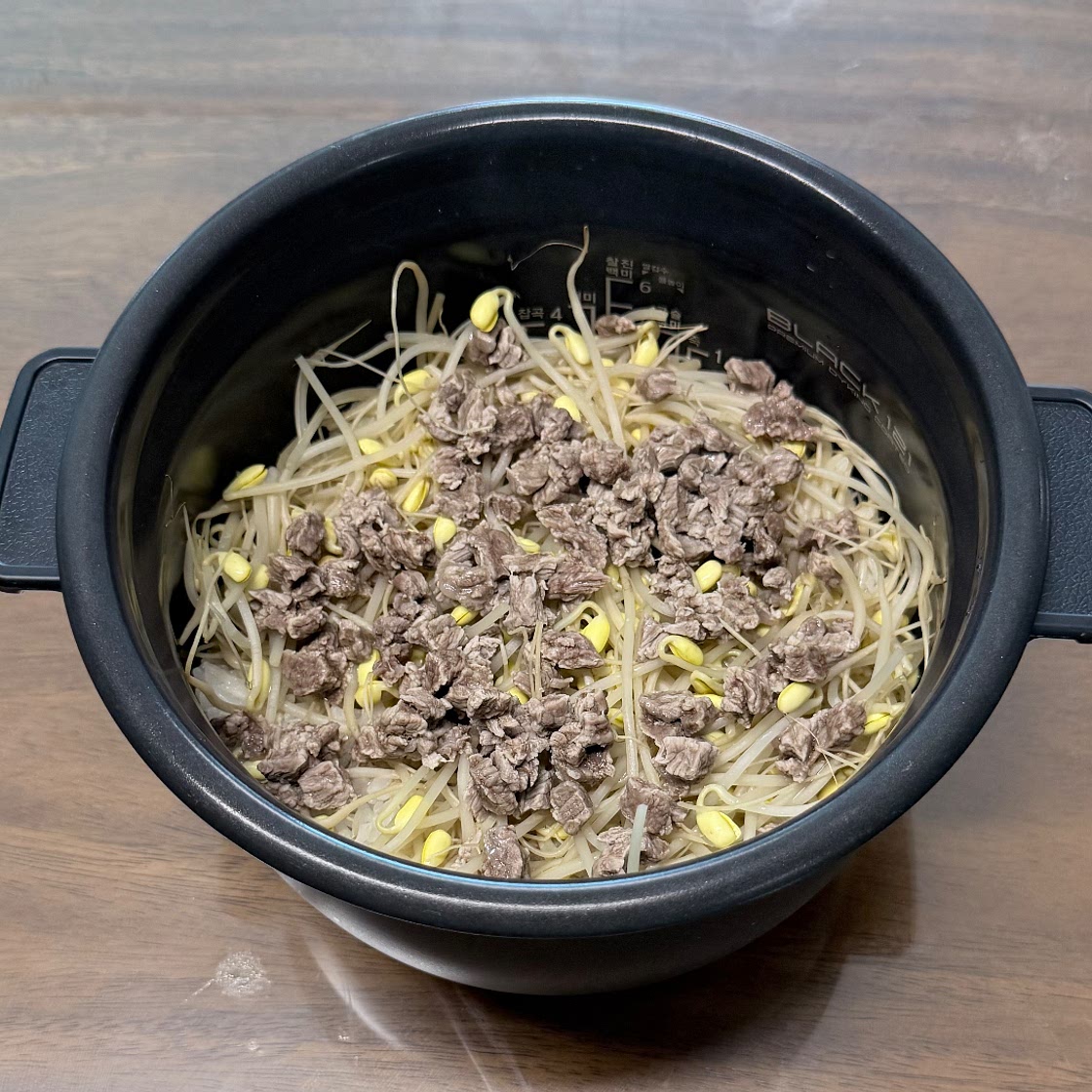 소고기콩나물솥밥