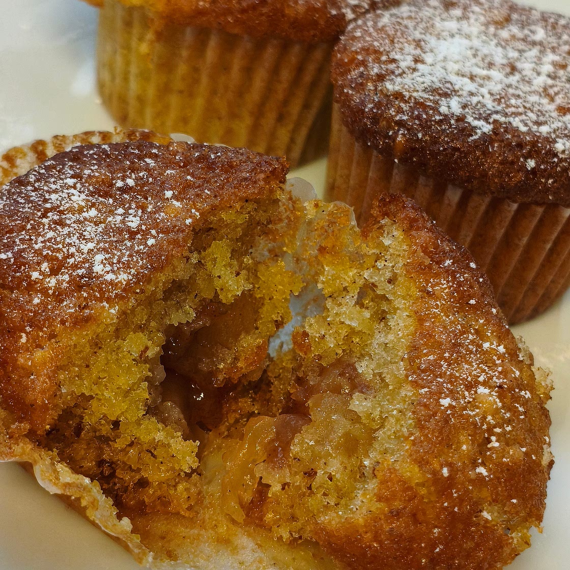 Mini Muffins mit Apfel-Zimt-Füllung