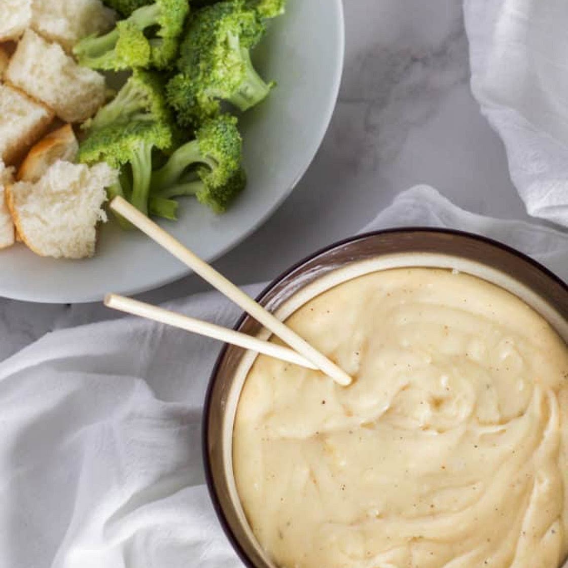 Traditional Swiss Cheese Fondue