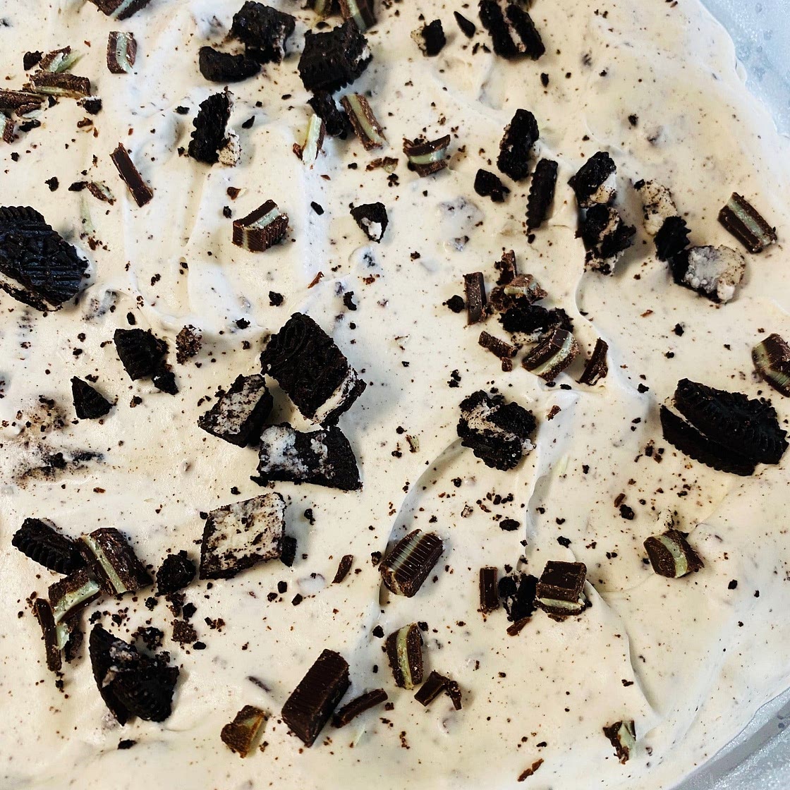 Easy Oreo Mint Ice Cream