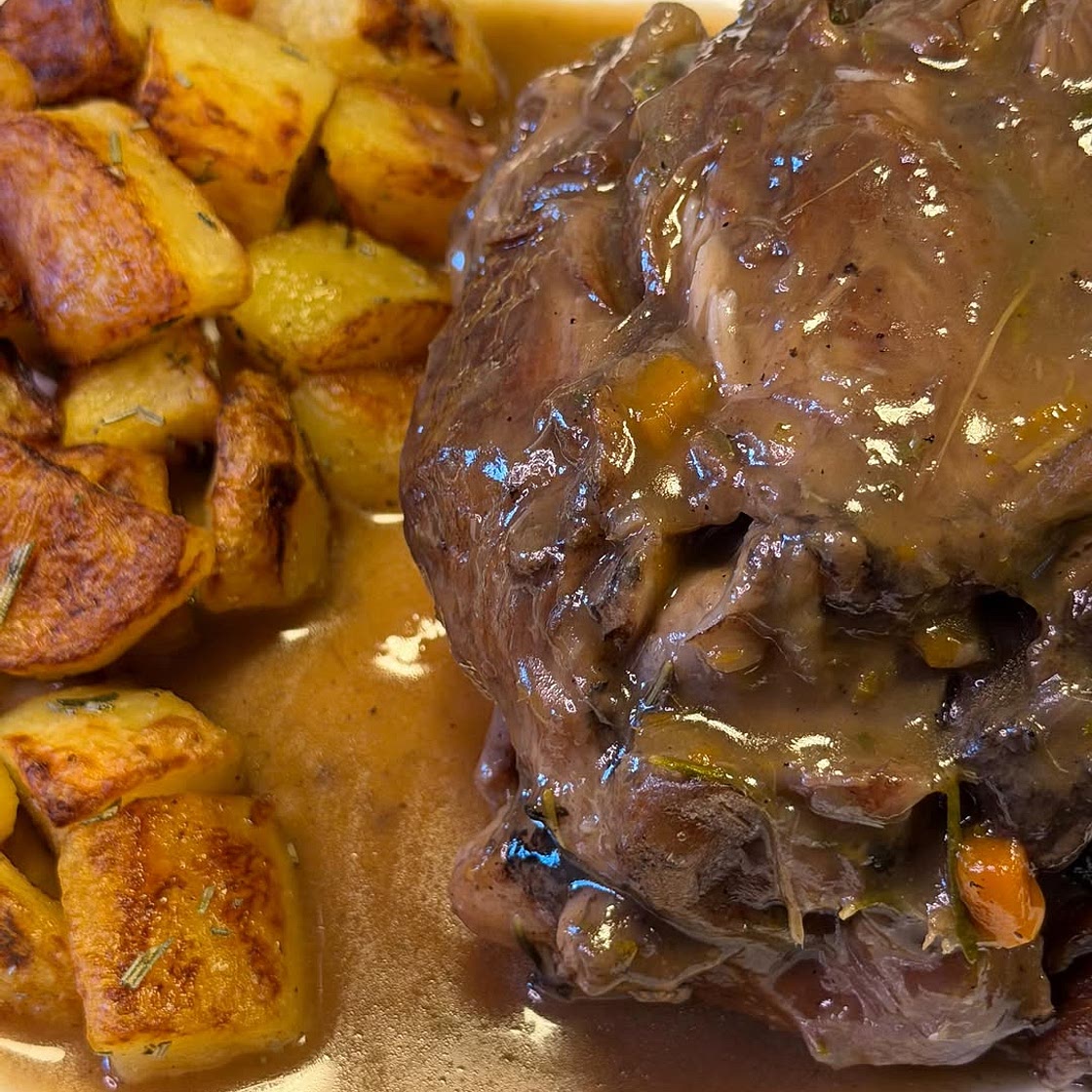 STINCO DI MAIALE IN UMIDO 🍖