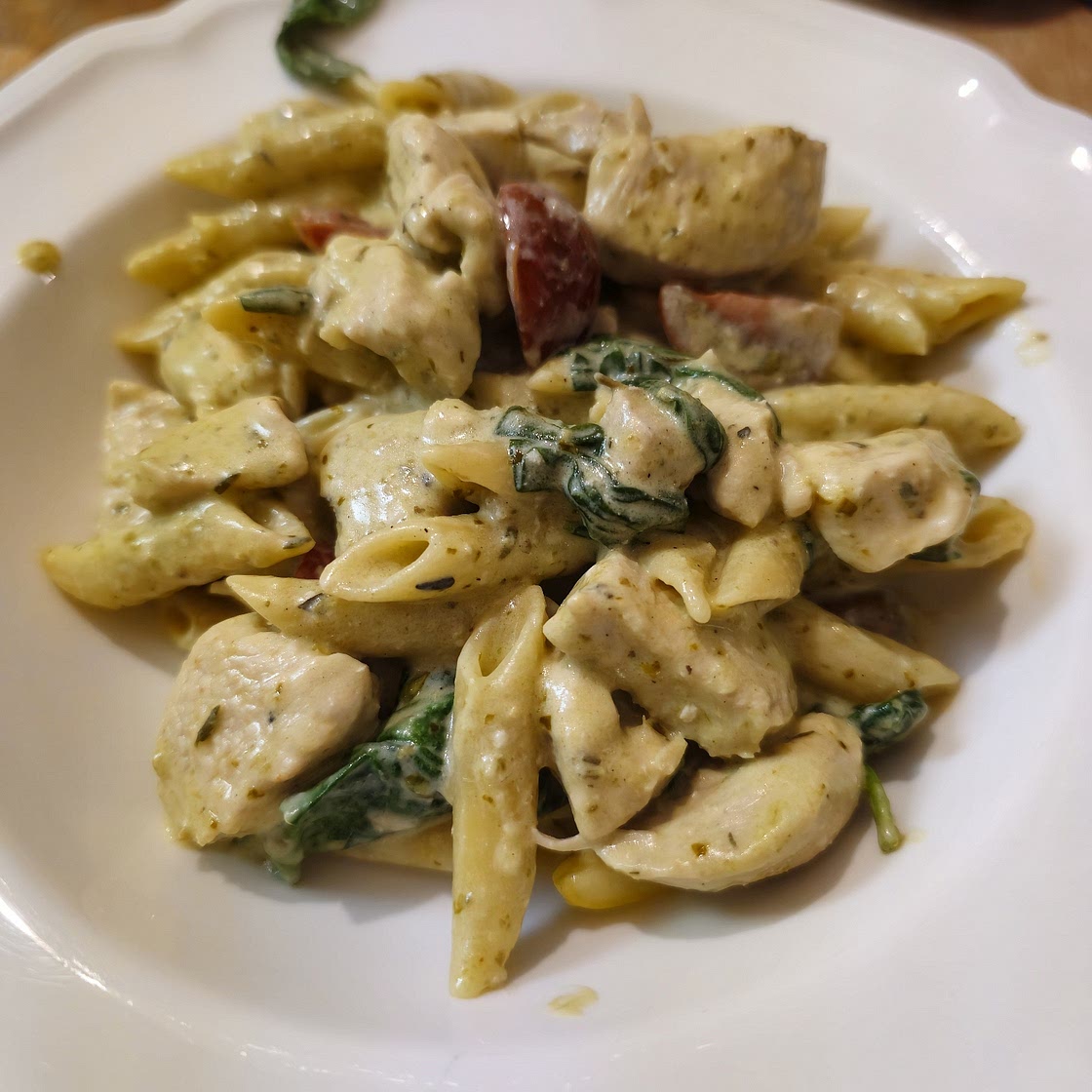 One Pot Creamy Pesto Chicken Pasta