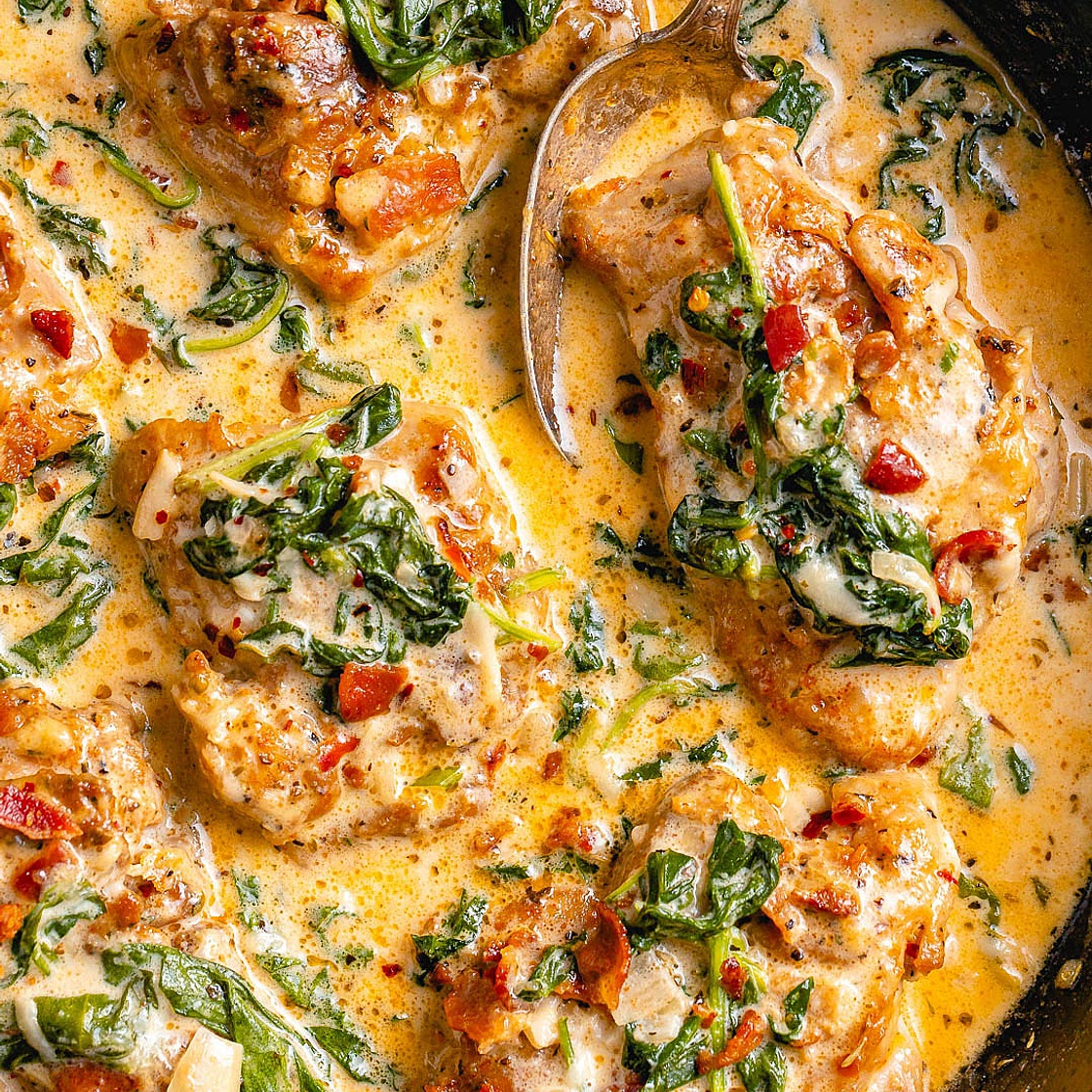 Creamy Garlic Chicken with Spinach and Bacon