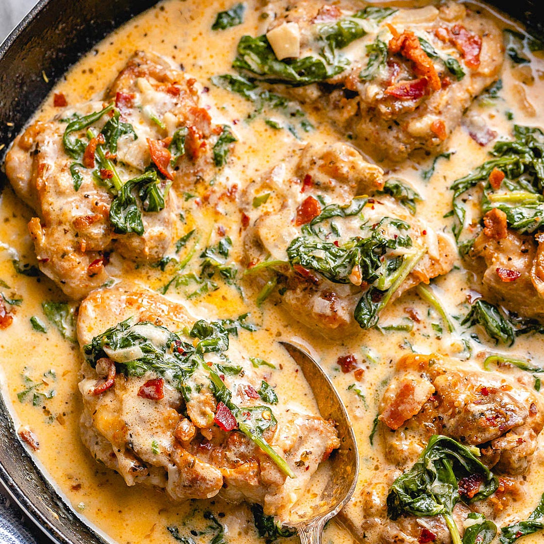 Creamy Garlic Chicken with Spinach and Bacon