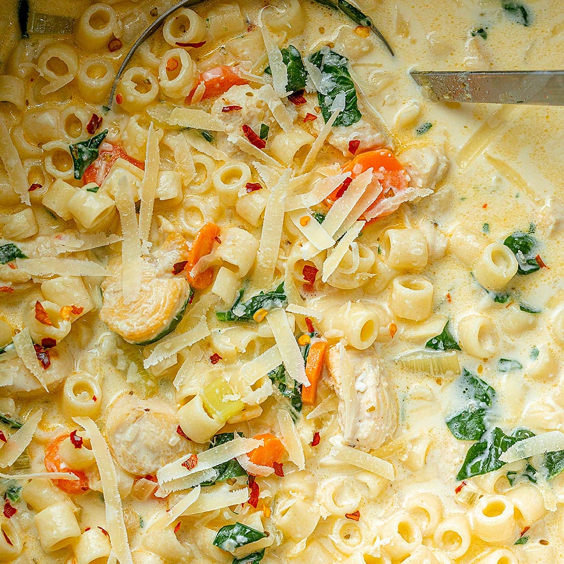 Creamy Chicken Soup with Pasta and Spinach