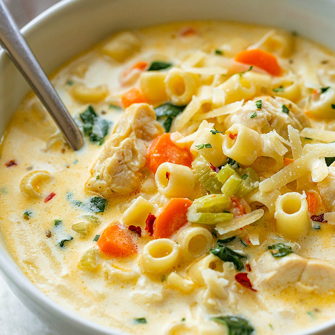 Creamy Chicken Soup with Pasta and Spinach